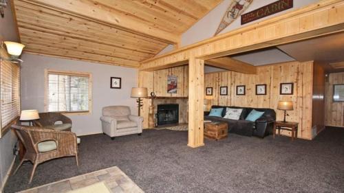 Fawnskin House | Feather Nest