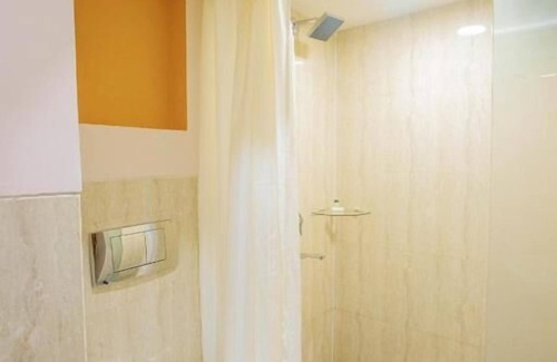 Krishnarajapura Hotel | Featherlite Evoma Hotel