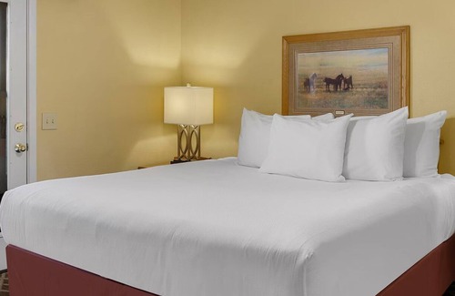 Pagosa Springs Resort | Feb 6-10! Large 2-bedroom resort in amazing Pagosa Springs - Sleeps 8