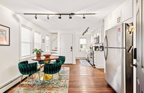West End Condo | Federal Hill PRIDE a 3 bedroom condo with WiFi, AC
