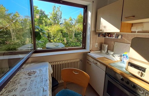 Neustadt-Gimmeldingen Apartment | Feel-good & wellness oasis - apartment/apartment, shower, WC, quiet