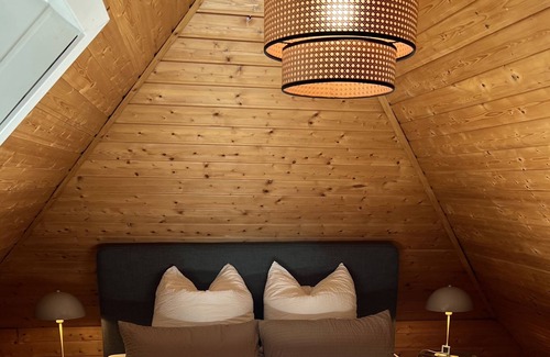 Bregenz Apartment | Feel good loft Alois near the lake / box spring / Netflix