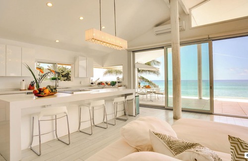 Makaha House | Feel Hawaii. Magnificent view. Family Reunion Home. Children friendly.