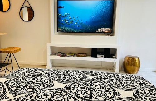 Quartier Administrations Apartment | Feel@Home Nemausus « Le 42 »