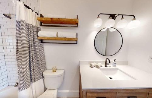 East Side House | Feel the Berne
