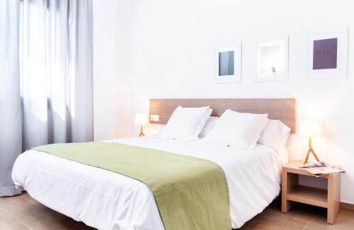 Hostafrancs Apartment | Feelathome Plaza Apartments