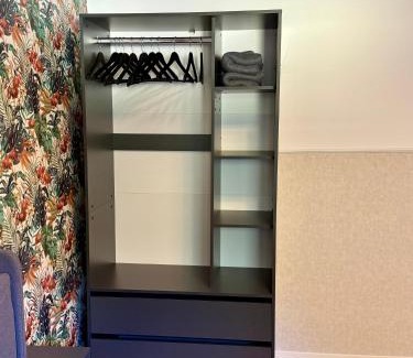 Holsterhausen Apartment | Feeling Home - Moderne 3-Zimmer Ferienwohnung am Uniklinikum, Nähe Messe und Rüttenscheid