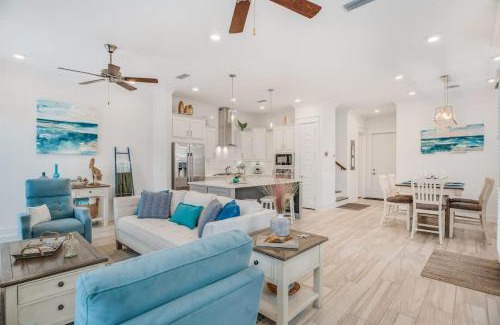 Panama City Beach House | Feeling Tip Sea Golf Cart Bikes Prominence
