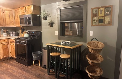 Aquone House | Feisty Ranch Farm Retreat - Private and charming 2-bedroom on 15 acres