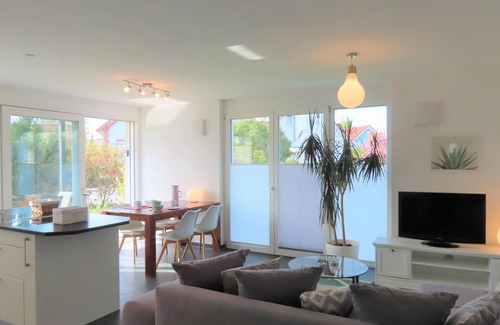 Salem Apartment | Felix- the lucky one.