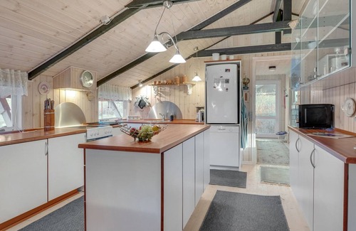 Egense House | "Feliza" - from the sea by Interhome