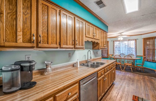 Bartlett House | Fenced Yard - Family-Friendly Bartlett Estates