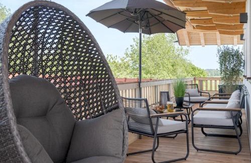 Bernau am Chiemsee Apartment | FENJOY: Großes Ferienapartment im Neubau/Balkon/BBQ