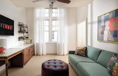 Dunedin Hotel | Fenway Hotel Autograph Collection