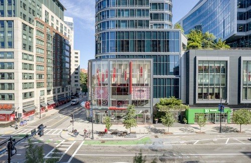West Fens Apartment | Fenway Studio w/W/D & Gym