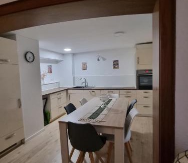 Heppenheim Apartment | Ferienwohnung Heppenheim an der Bergstraße WHG 2