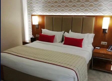 Ben ʼAknoun Hotel | Ferdi Lilly