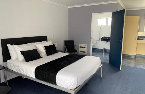 Waipukurau Hotel | Fergussons Motor Lodge