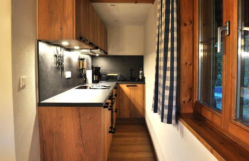 Hinterstein Apartment | Ferienwohnung Hochvogel - 1 Schlafzimmer - Balkon - Haus Alpenglühn