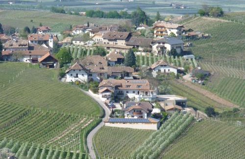 Appiano Sulla Strada del Vino Apartment | Ferienwohnungen Lanserhof