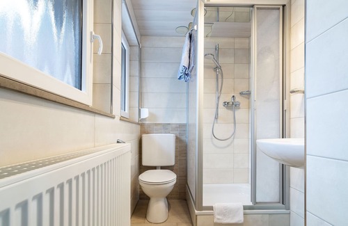 Bad Rippoldsau-Schapbach Apartment | Ferienwohnung Birgitt mit 60qm, 1 separates Schlafzimmer für maximal 4 Personen