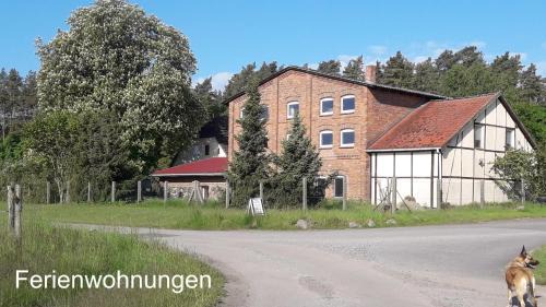 Krakow am See Apartment | Ferien Mecklenburgische Seenplatte, Urlaub auf dem Gutshof Bossow