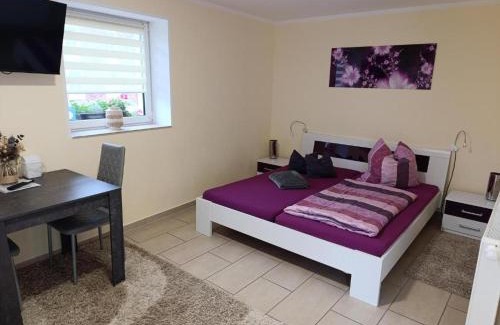 Frankenheim-Lindennaundorf Apartment | Ferien- Monteurwohnung bis 6 Personen