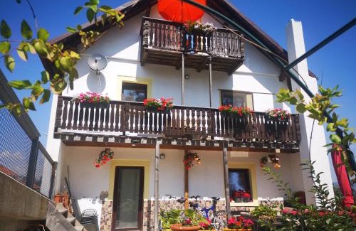 Sonnen Apartment | Ferien- und Businesswohnung Relax im ersten Stock
