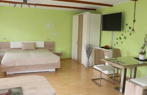 Senftenberg Apartment | Ferienapartment Kirste - Holiday apartment Zum See