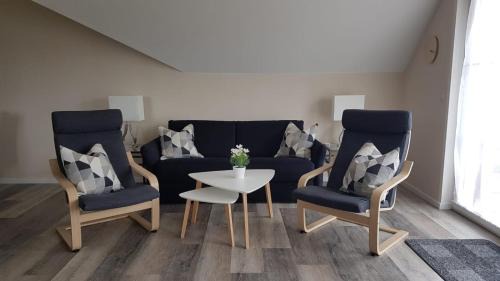 Neddesitz Apartment | Ferienapartment Wiese & Meer auf Rügen