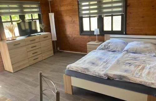 Ahrenshagen-Daskow Apartment | Ferienbungalow in Ostseenähe