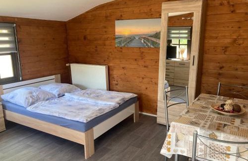 Ahrenshagen-Daskow Apartment | Ferienbungalow in Ostseenähe