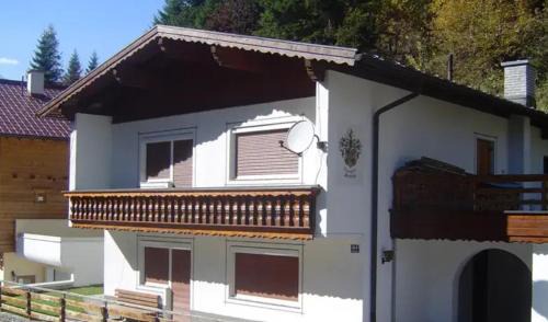 Kappl Ski Chalet | Ferienchalet HOLDERNACH