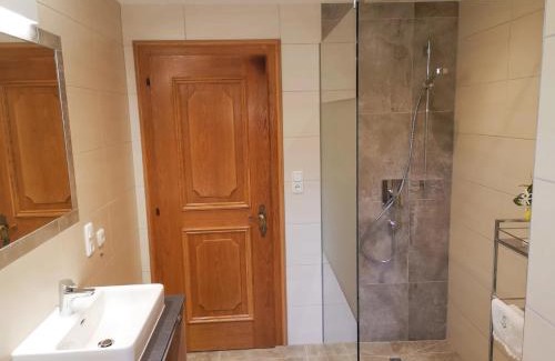 Kappl Ski Chalet | Ferienchalet HOLDERNACH