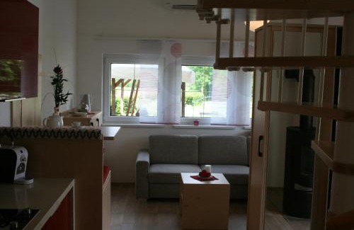 Altmuenster House | Ferienhäuschen am Traunsee mit Tretboot zur freien Nutzung am Badeplatz