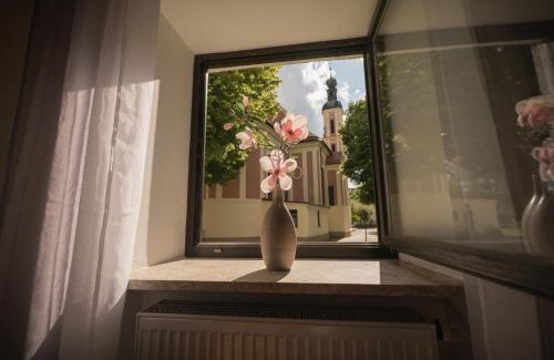 Neuburg Apartment | Ferienhaus am Grünen Bug