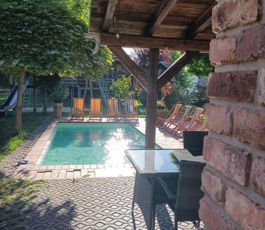 Heinsdorfergrund House | Ferienhaus auf einer Ebene für 25 Personen mit eigenem Garten und Pool