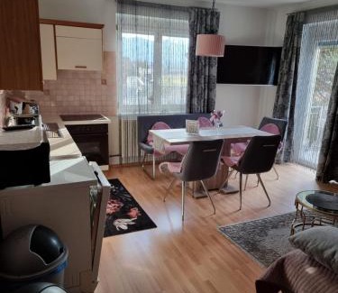 Treffen Apartment | Ferienhaus Burgblick