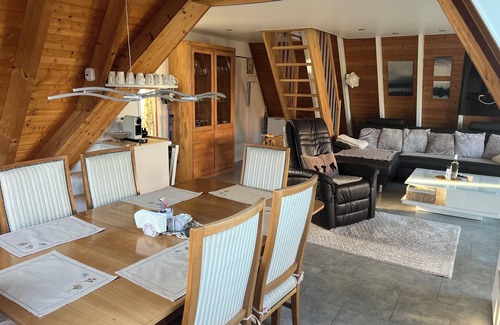 Gossersweiler-Stein House | Ferienhaus Direkt im Pfälzerwald mit Kamin