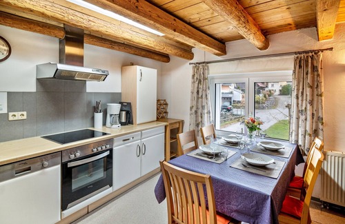 Ravensburg House | 'Ferienhaus Felicia' with Private Garden and Wi-Fi