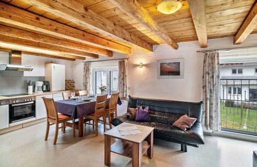 Ravensburg House | 'Ferienhaus Felicia' with Private Garden and Wi-Fi