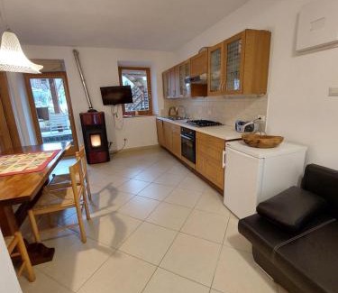 Fiave Apartment | Ferienhaus Irene, Fiave