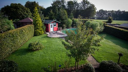 Monschau House | Ferienhaus MountFrosch mit Sauna und Naturpool