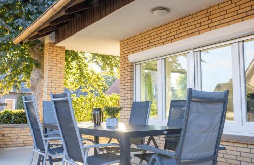 Tossens Apartment | Ferienhaus Robbenglück - viel Platz für Generationen und Freunde