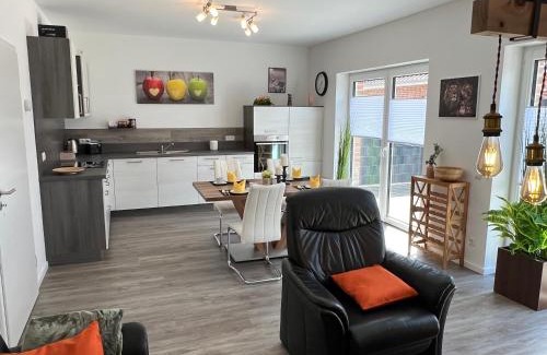 Apeldorn House | Ferienhaus "Royal Gala" Meppen Ebenerdig Carport Terrasse Neubau NETFLIX Free WIFI 2 Schlafzimmer Küche GästeWC