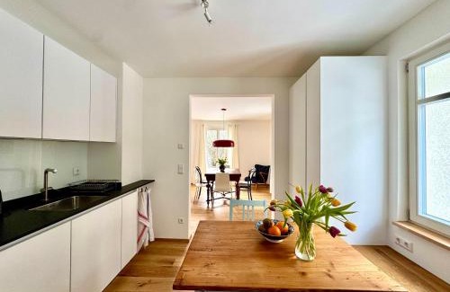 Aschach House | Ferienhaus 's Sommerhäusle - gemütlich und modern mit Garten in Lindau