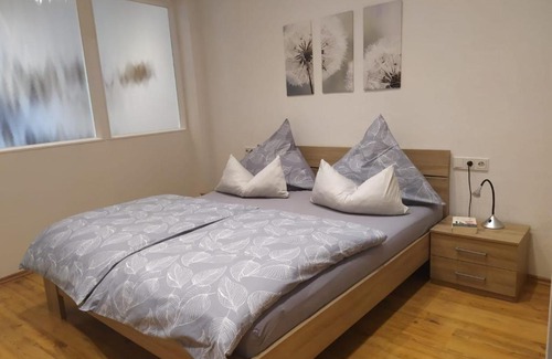 Niederemmel Apartment | Ferienhaus Schenden