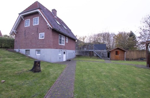 Fahretoft House | Ferienhaus Seestern - Familienfreundliches Ferienhaus für 5 Personen mit Sauna und Garten. Hunde Willkommen!