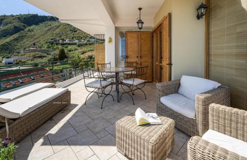 Letojanni House | Ferienhaus Sicilysun Holidays Emilia