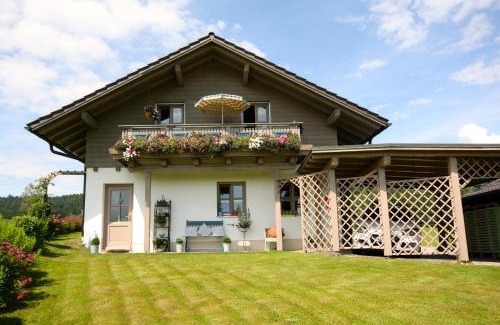 Kammersdorf Apartment | Ferienhaus und Ferienwohnungen Holzapfel Geiersthal